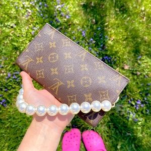 🦋🧚‍♂️Authentic Louis Vuitton GM Pochette 🧚‍♂️🦋